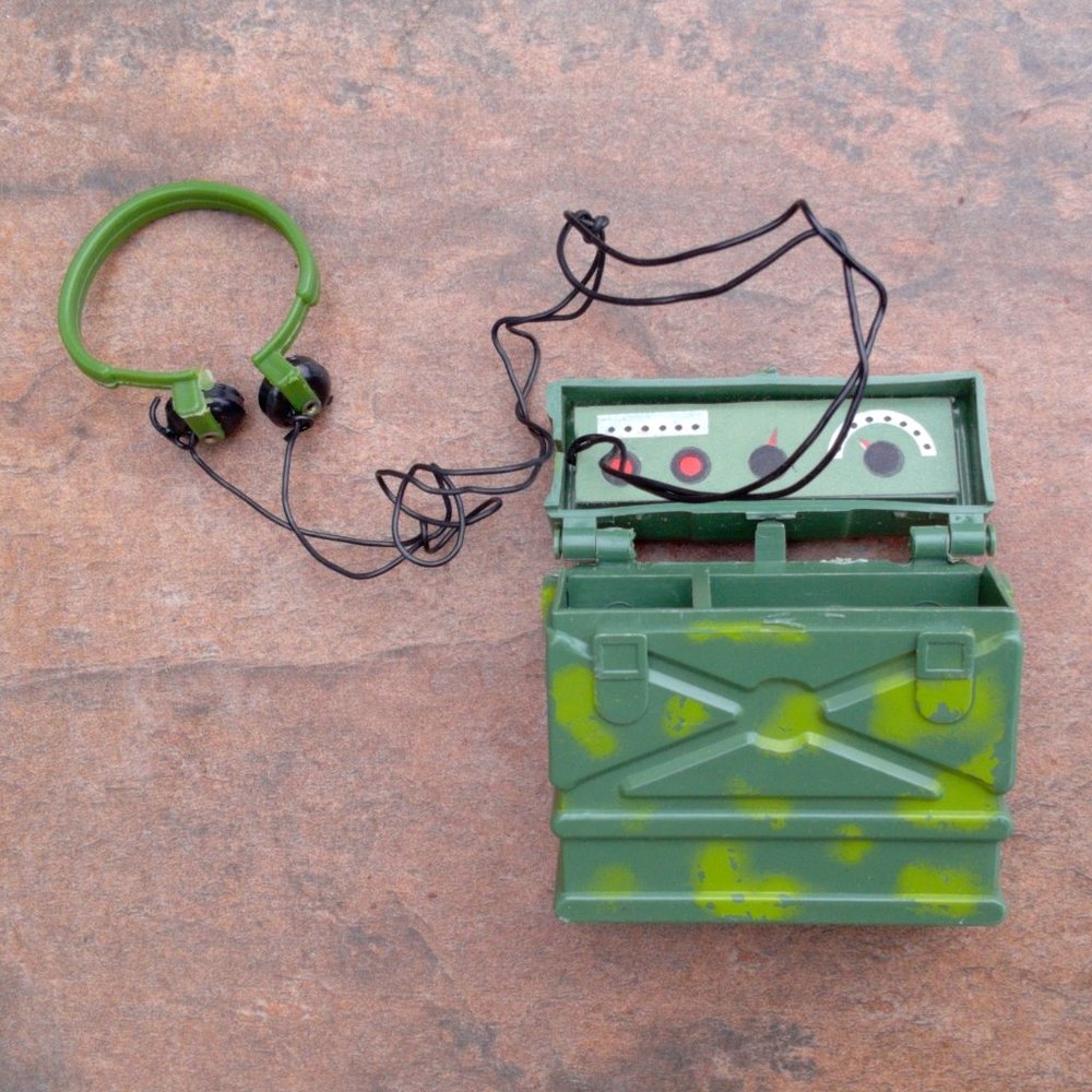 Vintage 1964 GI Joe with Communications Box Headphones - Picture 2 of 15